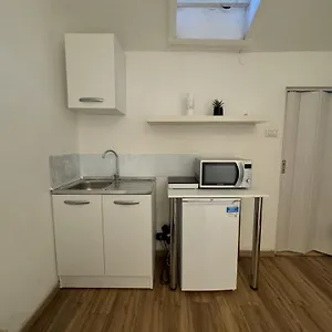 https://mini-apt-center-milano-piola.italymilanhotels.net